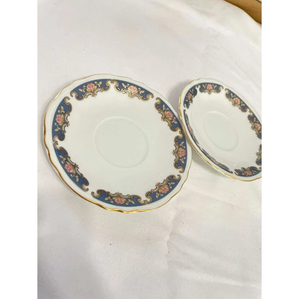 Toyo Saucers Set of 2 4.75in White Cobalt Blue‎ Floral Gold Gilt Japan